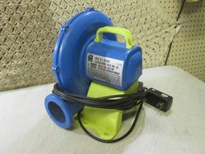 (RMC) Spin Master Air Pump Model W2...