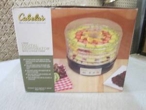 (D-1) Cabelas 5-Tray Digital Dehydr...