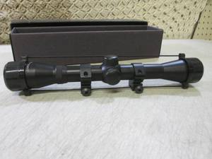(F-0) Center Point 4x32 Gun Scope...