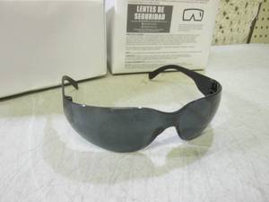 (BS) Box of 6 Safety Glasses...