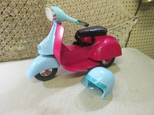 (RM2) OG Girl Scooter with Helmet...