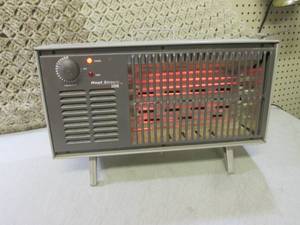 (RM4) Electric Space Heater Works...