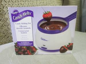 (BSB) Wilton Candy Melting Pot...