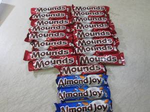 (B-1) 20 Mounds and Almond Joy Cand...