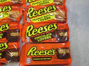 (B-2) 20 Assorted Reeses Peanut But...