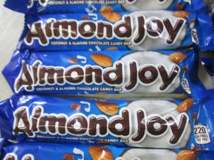 (B-2) 20 Almond Joy Candy Bars Past...