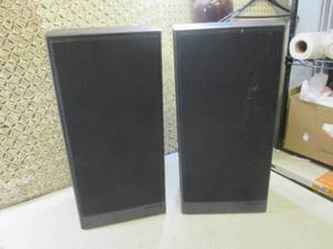 (D-4) Pair of Polk Audio S6 Bookshe...