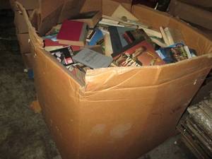 lot 3 image: Gaylord Box on pallet full of books...