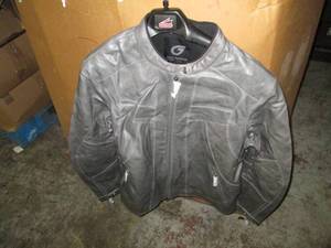 lot 16 image: New with tags and hanger Grey Hein ...