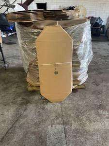 lot 24 image: Pallet of boxes...