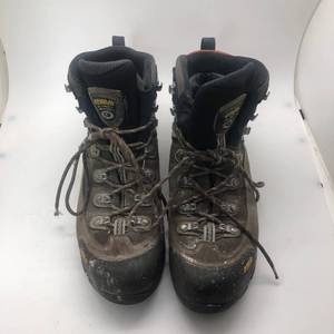 lot 04 image: Aslo Work Boots (Mens Size 9.5)