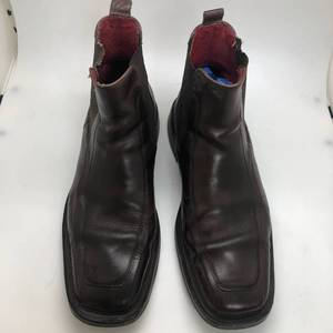 lot 26 image: Kenneth Cole Reaction Boots (11) IN ORIGINAL BOXING