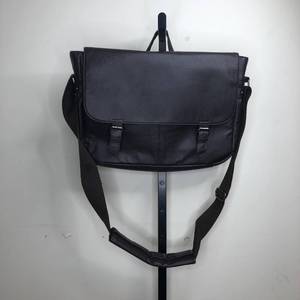 lot 40 image: Brown M251 Computer Bag