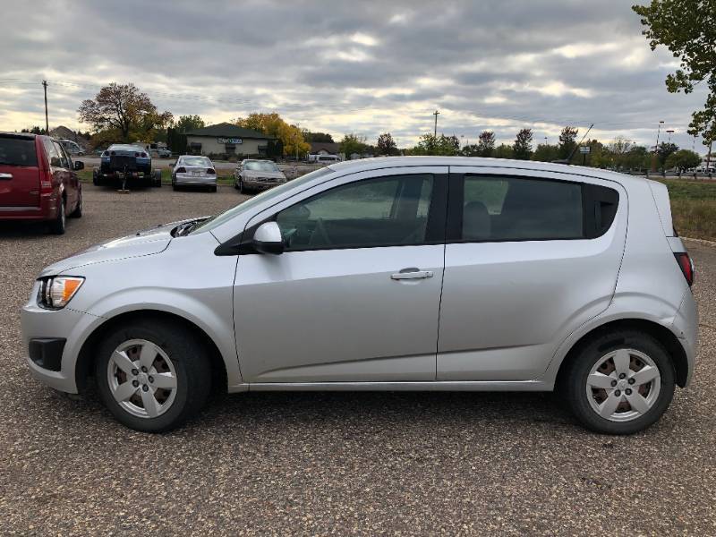 2014 Chevrolet Sonic LS - 2 OWNER