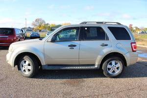 2010 Ford Escape XLT - 4WD