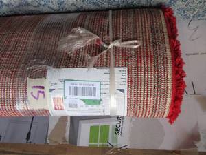 lot 15 image: Contemporary Solid Red 5 3 x 7 ft. Shag Area Rug
