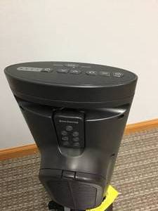 lot 524 image: Honeywell Heater with Remote