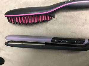 lot 603 image: Straightener Set with Scarfs & Mittens