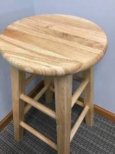 lot 607 image: Round Natural Wood Bar Stool