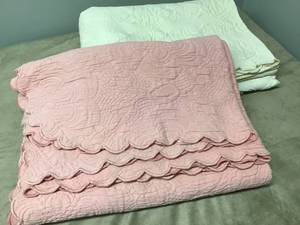 lot 622 image: JC Penney Matelass Queen Coverlet and David St Clare Matelass Queen Coverlet