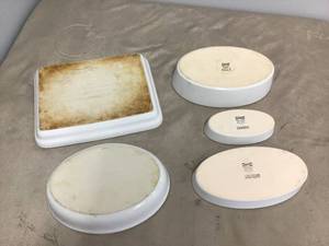 lot 564 image: Stoneware Set - 5 Piece Set