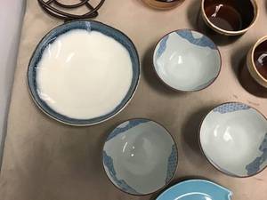 lot 565 image: Bon Appetit Set