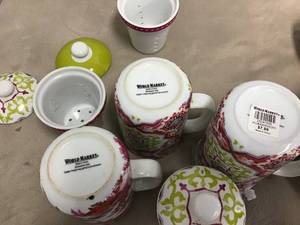 lot 568 image: Tea Party Set - 19 pieces