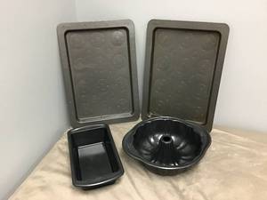 lot 546 image: Bakeware Set 3  - 4 piece