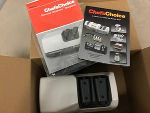 lot 555 image: Chefs Choice Knife Sharpener Brand New