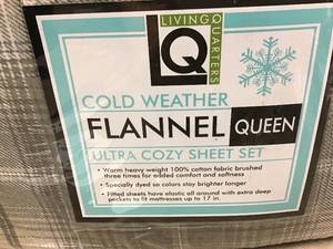 lot 537 image: Living Quarters Queen Flannel Sheet Set Brand New