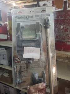 lot 158 image: Stake out Scouting camera mounting ...