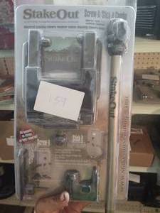 lot 159 image: Stake out Scouting camera mounting ...