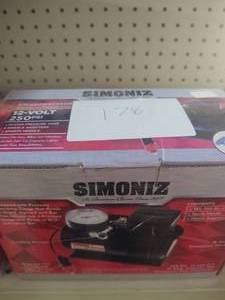 lot 178 image: Simoniz Air compressor with built i...