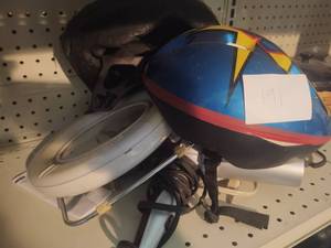 lot 191 image: Blow dryers, Curling Iron, 2 Bike h...