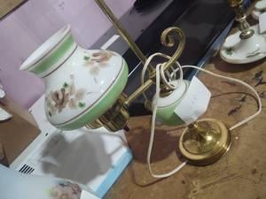 lot 266 image: Vintage single stain glass victoria...