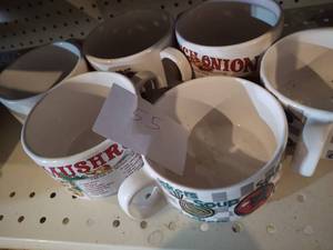 lot 55 image: 6 HH Soup Cups...