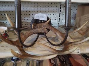 lot 56 image: Deer antlers wall lamp...