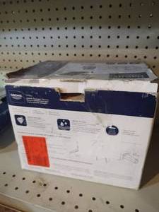 lot 72 image: Grohe Tallinn bathtub and shower ch...