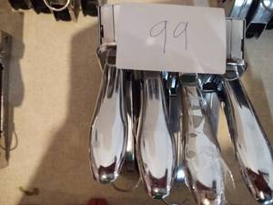 lot 99 image: 4 Arrow 7.4in light duty staple gun...