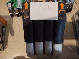 lot 101 image: 4 T50 5in powershot staple and nail...