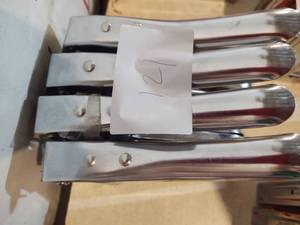 lot 121 image: 4 T50 Arrow heavy duty staple gun  ...