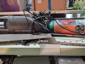 lot 133 image: Handheld electric kirby vacuum, Vin...