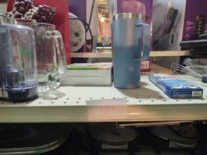 lot 134 image: 9 8x10 picture frames, 1 5x7 pictur...