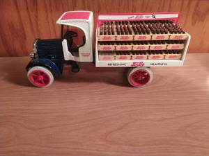 lot 16 image: 1925 Kensworth Pepsi Bottle Truck Piggy Bank