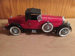 lot 22 image: 1928 Strutz Black Hawk Boattail Speedster Model Car By The Franklin int