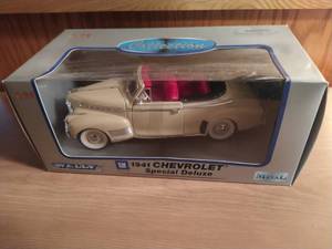 lot 30 image: 1941 Chevrolet Special Deluxe Model Car By Welly