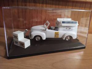 lot 192 image: 1953 Chevrolet Good Humor Truck Model Car