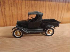 lot 193 image: 1925 Ford Model T Model Car By National Motor Museum Mint
