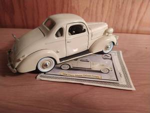 lot 210 image: 1938 Chevy Master Deluxe Coupe Model Car By National Motor Museum Mint