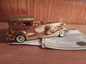 lot 228 image: 1933 Gold Cadillac Town Car Model Car By Signature
